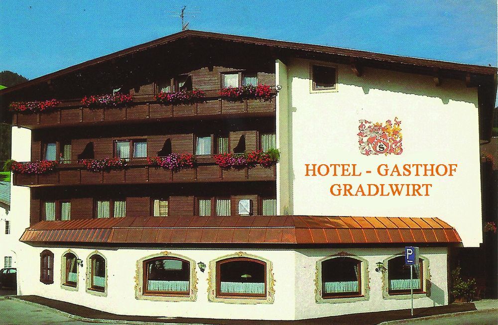 Hotel Restaurant Gradlwirt Niederndorf  Eksteriør billede