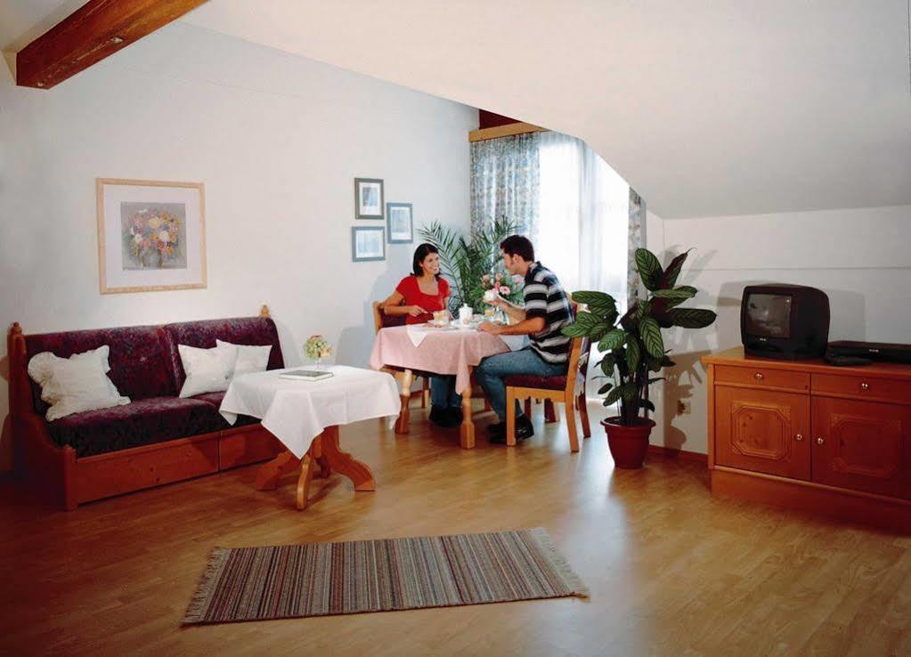 Hotel Restaurant Gradlwirt Niederndorf  Eksteriør billede