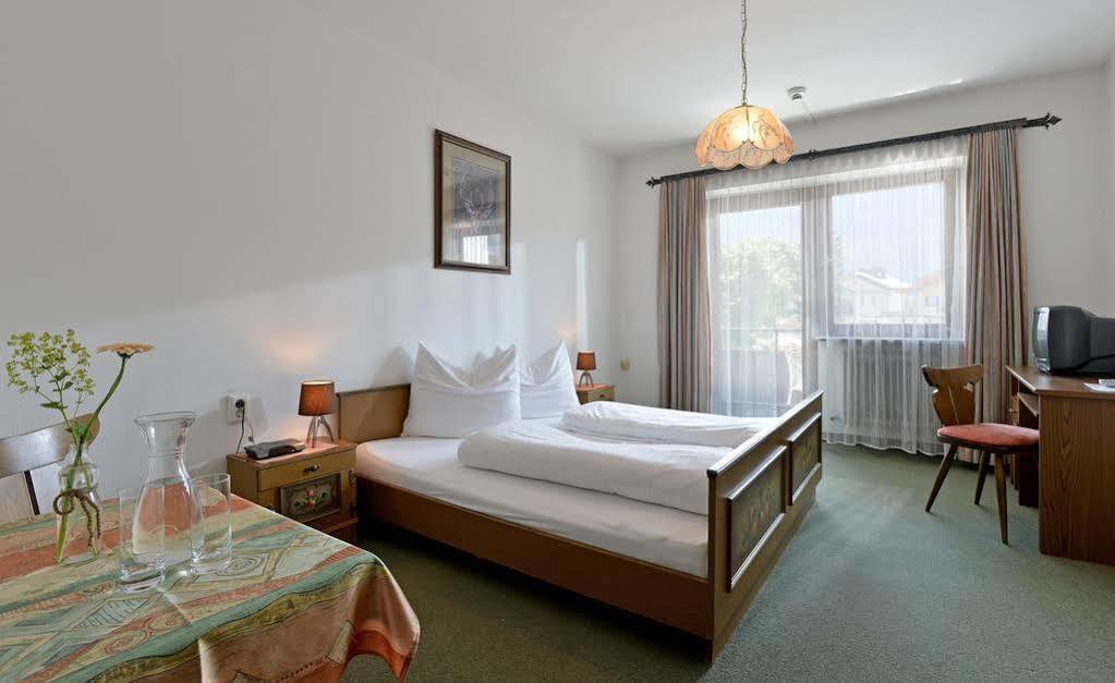 Hotel Restaurant Gradlwirt Niederndorf  Eksteriør billede