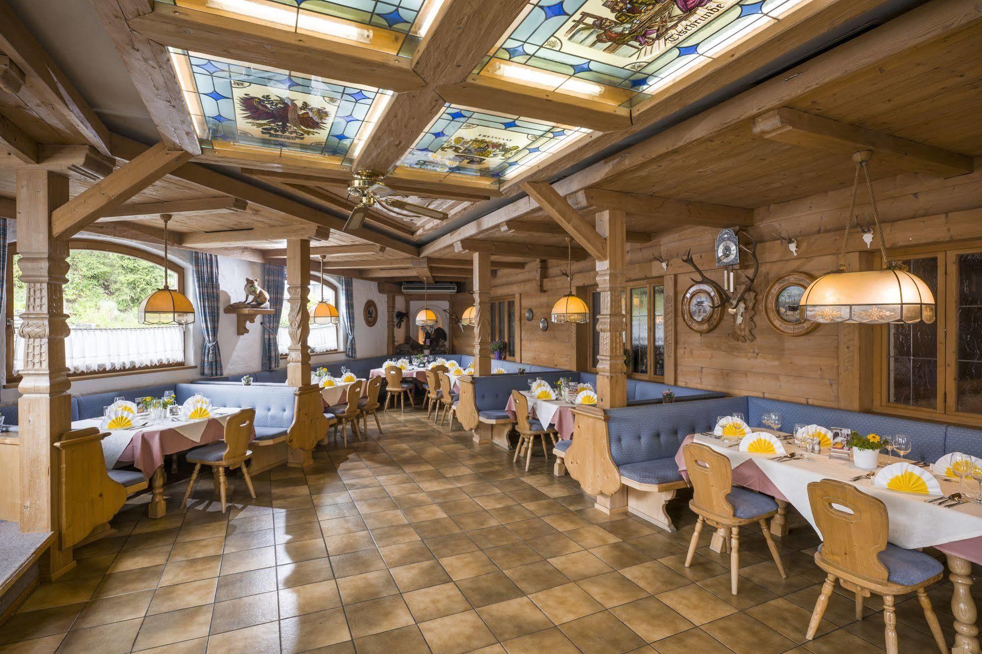 Hotel Restaurant Gradlwirt Niederndorf  Eksteriør billede