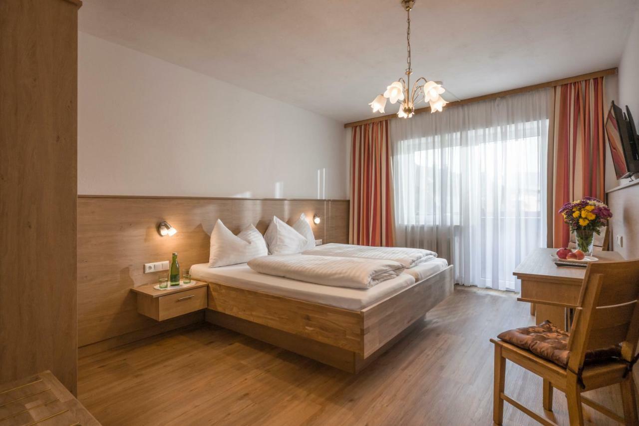 Hotel Restaurant Gradlwirt Niederndorf  Eksteriør billede