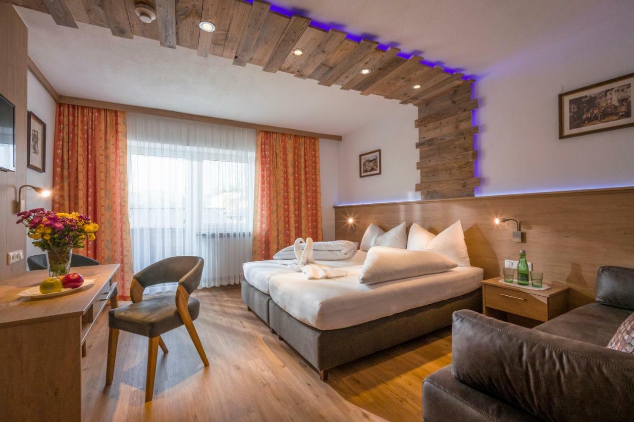 Hotel Restaurant Gradlwirt Niederndorf  Eksteriør billede