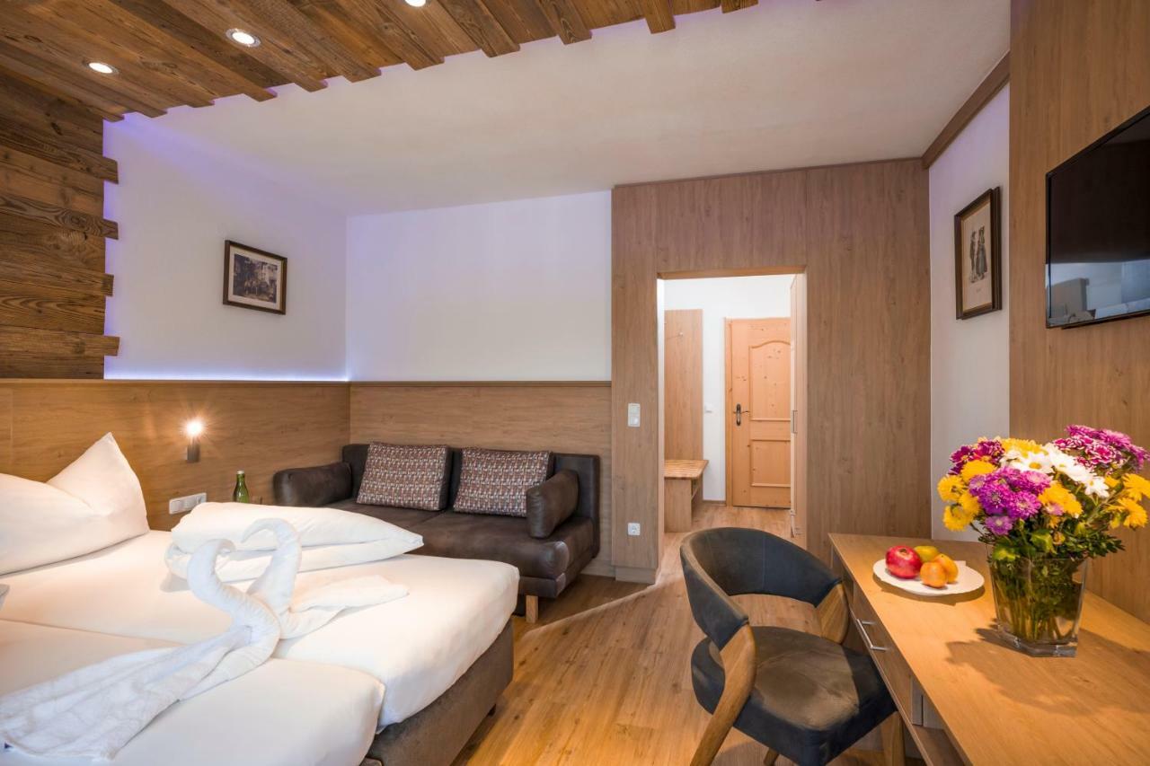 Hotel Restaurant Gradlwirt Niederndorf  Eksteriør billede