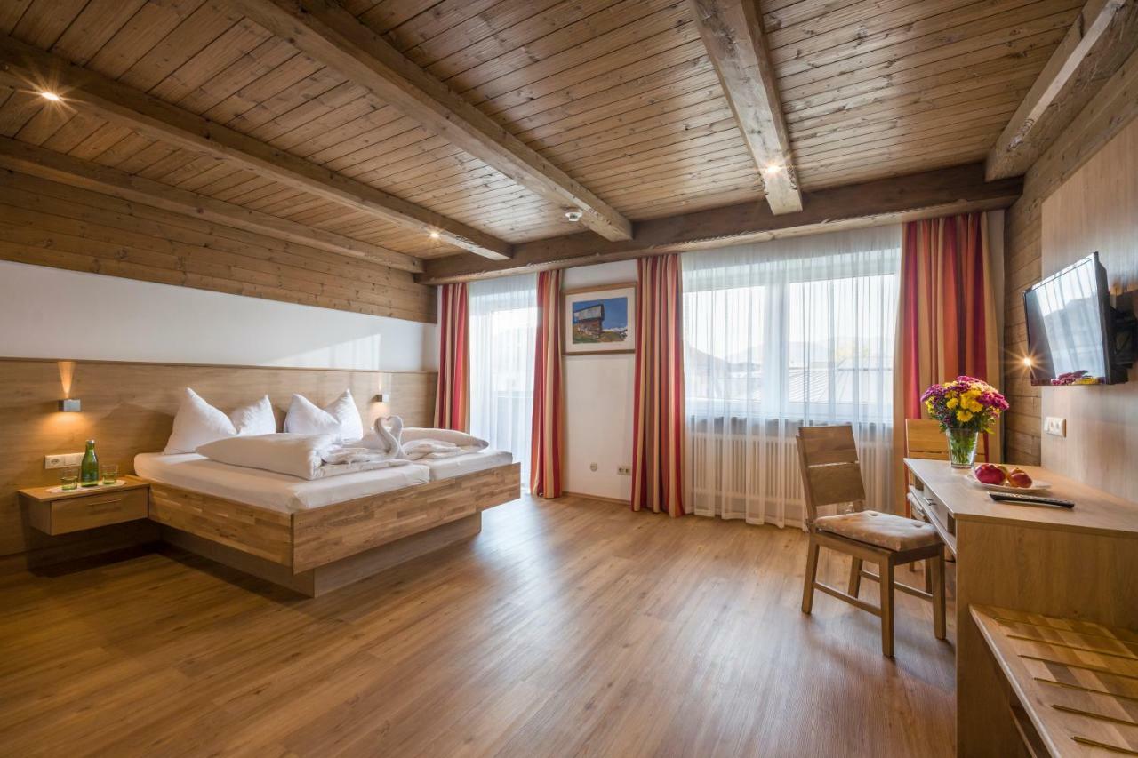 Hotel Restaurant Gradlwirt Niederndorf  Eksteriør billede